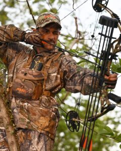 AOFAR HX-700N Hunting Range Finder 700 Yards Waterproof Archery Rangefinder for Bow Hunting with Range.