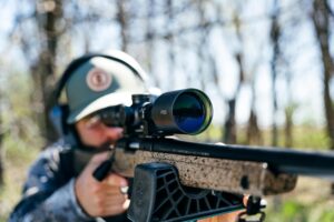 Bushnell R5 Illuminated Riflescope, HD Optical System, Fully-Multi Coated Lenses, EXO Barrier, IPX7 Waterproof.