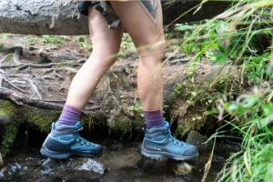 7 Best Waterproof Hiking Boots for Women (Top Picks for Comfort & Durabilit)