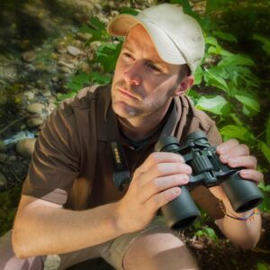 Nikon Aculon A211 10x42 Binoculars