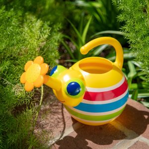 Melissa & Doug Sunny Patch Giddy Buggy Watering Can